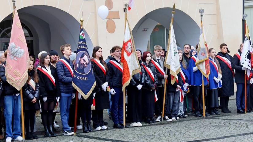Obchody Święta Niepodległości w jeleniogórskich placówkach oświatowych.